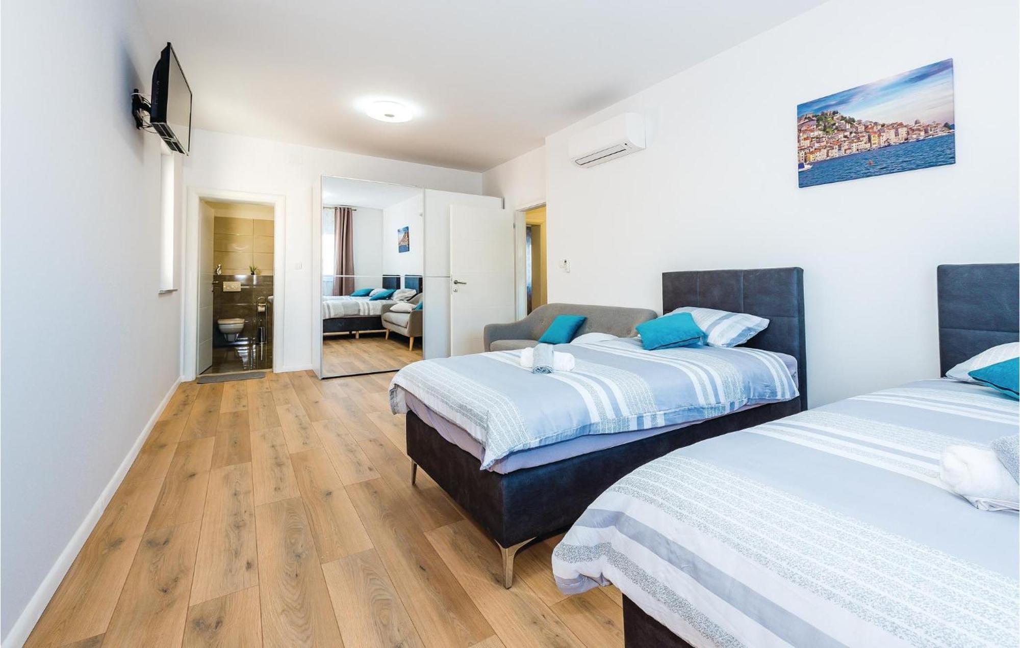 Beautiful Home In Sibenik With Kitchen Kültér fotó